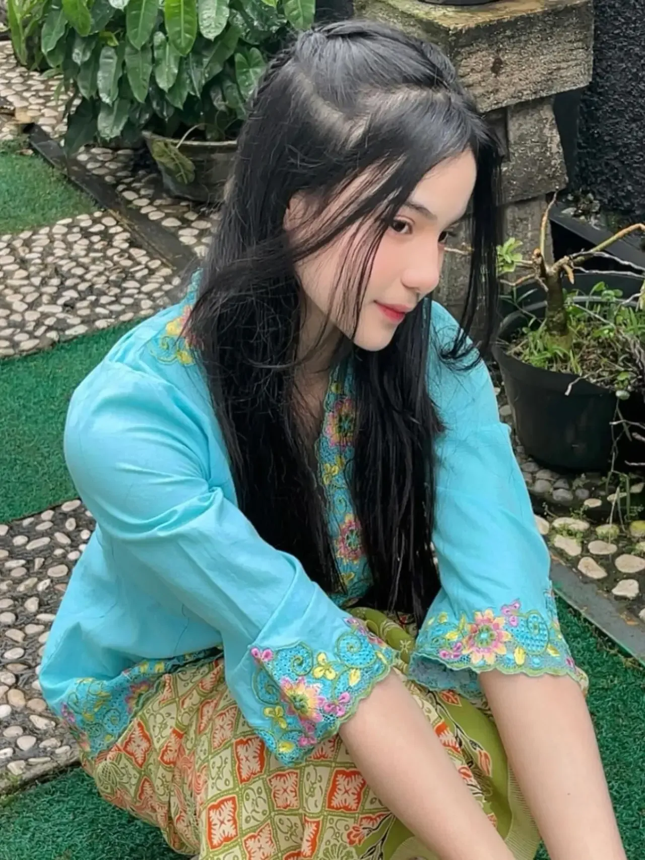 Ayo Senyumlah: JKT48 Angkat Trisha Jadi Center Perdana dan Usung Tema Batik di Single Ke-28